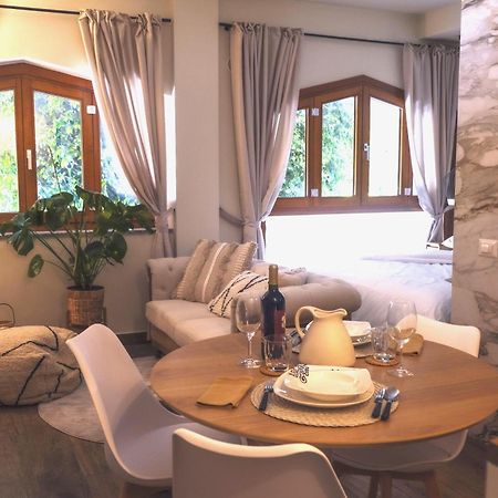 Suite Yenne Cagliari Luaran gambar