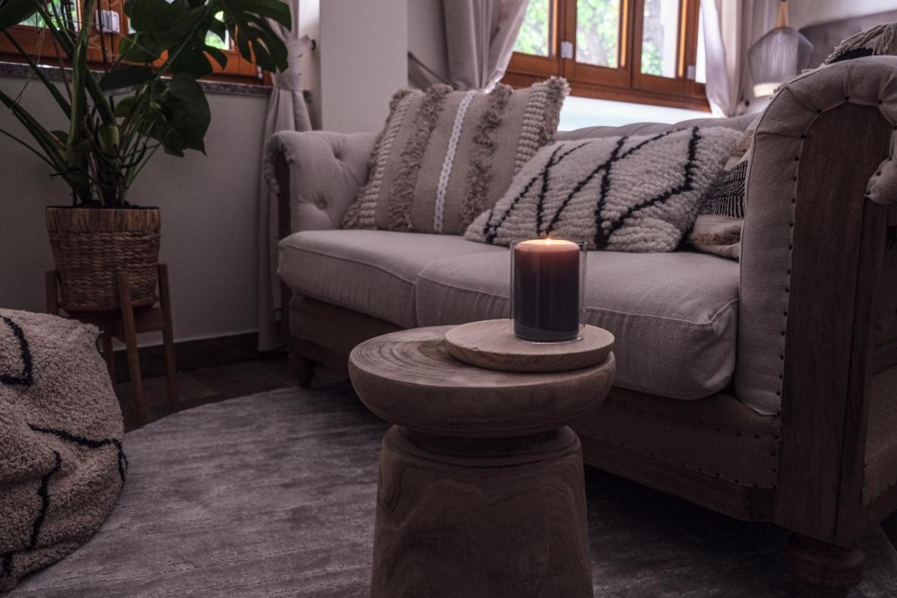 Suite Yenne Cagliari Luaran gambar