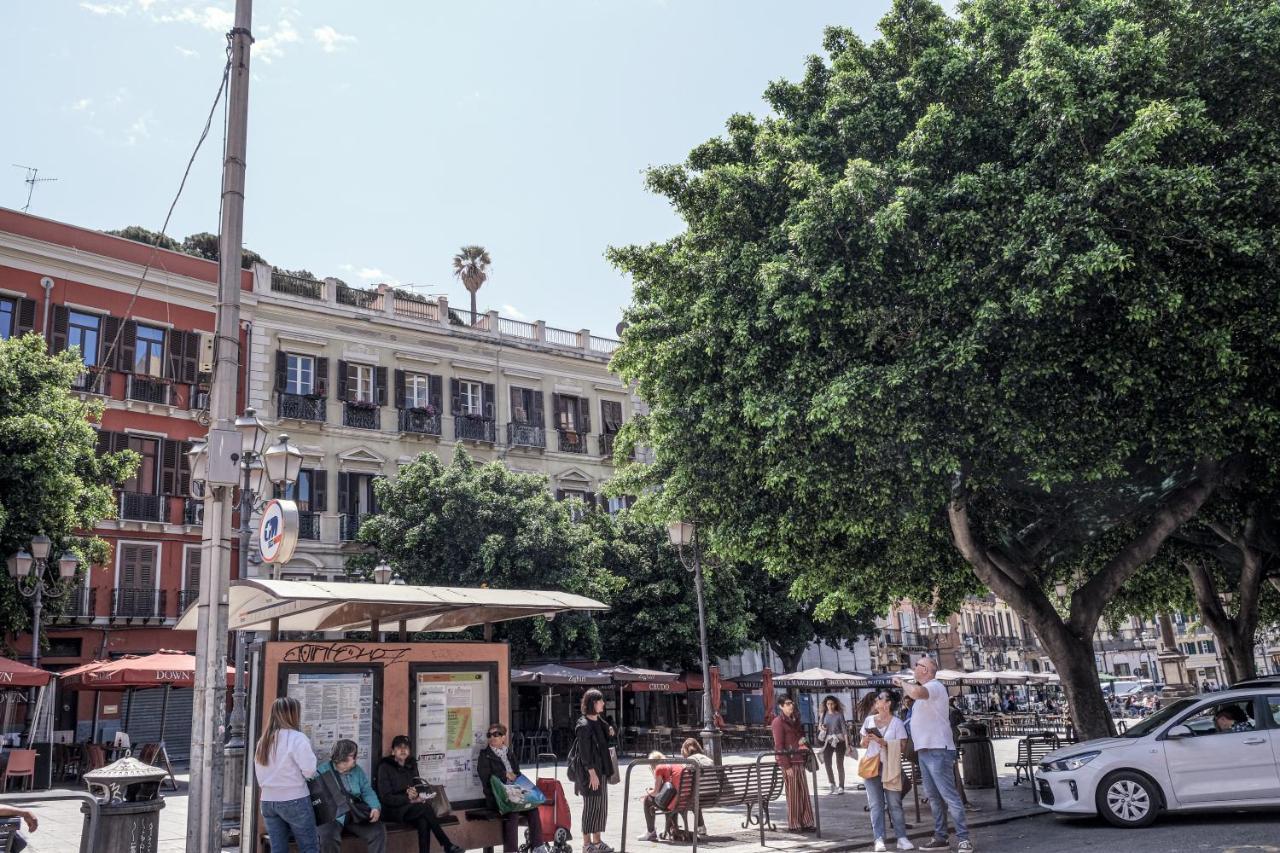 Suite Yenne Cagliari Luaran gambar
